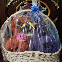 Gambar Perlengkapan Parsel Seserahan Pernikahan Handuk Souvenir dari Kranggang27 undefined 1 Tokopedia