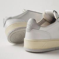 Gambar Autry Medalist “White/Vapor” 100% authentic dari Goodlookingshoes undefined 1 Tokopedia