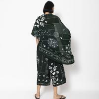 Gambar Scarf Outer Tambal Tencel Hijau Tua Sejauh Mata Memandang dari CNL Shopper undefined 3 Tokopedia