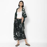 Gambar Scarf Outer Tambal Tencel Hijau Tua Sejauh Mata Memandang dari CNL Shopper undefined 1 Tokopedia