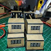Gambar Slot batre dengan volt meter - 2 slot dari Elo Tronic Arts undefined 2 Tokopedia