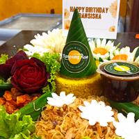 Gambar Nasi Tumpeng 6 Porsi 8 Menu - Tanpa K Kado dari Kampung Kue undefined 2 Tokopedia