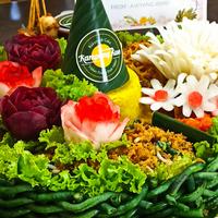Gambar Nasi Tumpeng 6 Porsi 8 Menu - Tanpa K Kado dari Kampung Kue undefined 1 Tokopedia