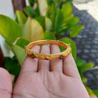 Gambar gelang tembaga lapis emas aksesoris bali - pink hitam 3 dari MESESARI ONLINE undefined 5 Tokopedia