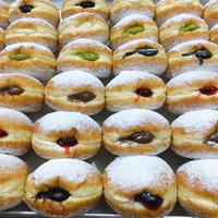 Gambar Donat Bomboloni Isi 6 Pcs Perbox - Red Velvet dari d.sweetfood.id undefined 1 Tokopedia
