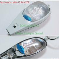 Gambar Kap Lampu Jalan PJU Cobra E27 Kap Pju Cobra Kap Model Cembung dari Toko Lampu Sorot undefined 2 Tokopedia