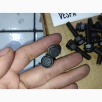 Gambar baut 10 standar tengah Vespa kode fast 88 bahan baja mirip kaya Lobo dari Naga hitam vespa undefined 2 Tokopedia