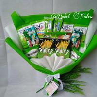 Gambar Buket A2 buket jajan ungu buket wisuda bucket snack - Ungu dari fatea16 undefined 4 Tokopedia