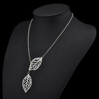 Gambar KALUNG RANTAI WANITA TITANIUM STEEL KLAVIKULA LIONTIN DAUN GANDA K141 - GOLD dari Monark Indonesia undefined 3 Tokopedia