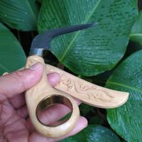 Gambar Pisau Kerambit Minang Baja Per Kayu Kopi dari perkakas pertanian Bandung undefined 3 Tokopedia