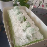 Gambar klepon cake unti kelapa/klepon cake/cake klepon/bolu klepon dari mama kinan kitchen undefined 1 Tokopedia