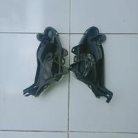Gambar lampu sein sen ritting depan supra x 125 batman original dari 27 stor undefined 2 Tokopedia