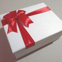 Gambar MERAH PUTIH GIFT BOX CANTIK SPESIAL KOTAK HADIAH HAMPERS Volume 2 kg - PutihPitaMerah, 30x20x12cm dari NajwaCollections undefined 3 Tokopedia