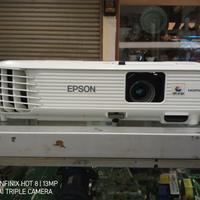 Gambar Epson Eb s300 Proyektor bekas berkualitas mulus. dari Proyektor second_bekas undefined 2 Tokopedia