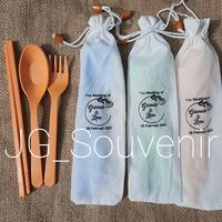 Gambar SOUVENIR SENDOK GARPU SUMPIT LOKAL/PLASTIK KEMAS BLACU CUSTOM NAMA dari JG Souvenir undefined 2 Tokopedia