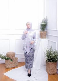 Gambar [WIDBATIK] Kebaya dan Batik Couple Amalia Grey - Baju Kondangan dari Wid Batik undefined 3 Tokopedia