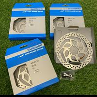 Gambar rotor rem discbrake/disc brake/cakram sepeda shimano RT26 6bolt 160mm dari muliasepeda undefined 2 Tokopedia