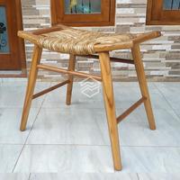 Gambar Kursi cafe minimalis kursi kafe kayu jati stool sayap anyaman pandan dari Notogriyo undefined 2 Tokopedia