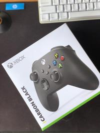 Gambar Xbox Series X Controller dan Xbox One S Controller Black White Fullset - Putih dari -RR-Store undefined 2 Tokopedia
