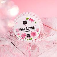 Gambar Scarlett Whitening Body Scrub Romansa dari Msglow&amp;ParfumThailandRisara undefined 3 Tokopedia
