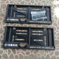 Gambar Dudukan Bingkai Plat Nomer Motor HONDA YAMAHA DLL Original Sepasang - Honda3 dari Viral99 Automotive undefined 4 Tokopedia