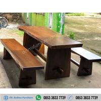Gambar Set Meja Kursi Makan Kayu Solid Panjang Besar Natural Alami Antik dari Delimafurniture Jepara undefined 1 Tokopedia