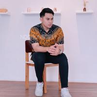 Gambar kambe kuning kemeja batik pria lengan pendek premium class - XL dari Batik Pitulas undefined 4 Tokopedia