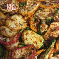 Gambar Kerupuk Seblak Kering Bumbu Pedas CIkruh Daun Jeruk Box | Snack Teman dari Snack Teman undefined 4 Tokopedia