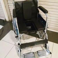 Gambar KURSI RODA 2 IN 1 SELLA/KURSI RODA TOILET - 2in1 modif+jok dari Agus Medical undefined 1 Tokopedia
