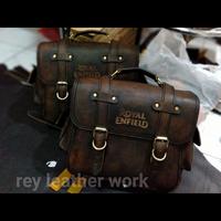 Gambar tas royal enfield dari official rey leather work undefined 1 Tokopedia
