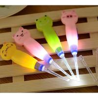 Gambar Earpick Led / Pembersih Telinga - pink dari chloelittleshop undefined 2 Tokopedia