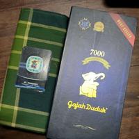 Gambar Gajah Duduk GD Sarung 7000 Buku Premium Pelikat dari JPlus Shop undefined 2 Tokopedia
