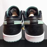 Gambar Nike Air Jordan 1 Low SE Tropical Twist - 40 dari STARS SNEAKERS undefined 5 Tokopedia