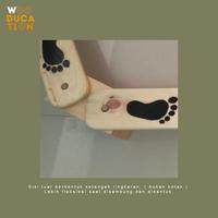 Gambar Wooducaion Balance Beam Kayu Jati Belanda / Mahoni Papan titian anak motif kaki dari Wooducation undefined 3 Tokopedia