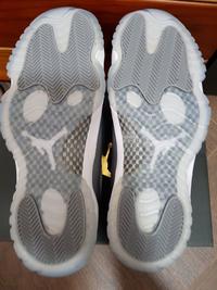 Gambar Air Jordan 11 Retro Low Cool Grey dari RV Sneakers undefined 4 Tokopedia