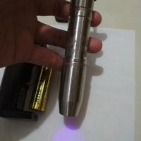 Gambar senter batu permata 3 warna +charger dari Ade Sandra 77 undefined 4 Tokopedia