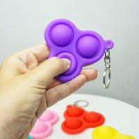 Gambar POP IT GANTUNGAN KUNCI POP BUBBLE VIRAL FIDGET SENSORY TOYS MAINAN ANA - Merah dari Minimiw olshop undefined 3 Tokopedia