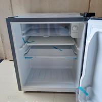 Gambar KULKAS MINI POLYTRON PRH 51 BS  Freezer - HITAM dari Meisya ElektronikKudus undefined 3 Tokopedia