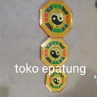 Gambar Kaca Patkua / Pat Kua / Ba Gua / Cermin Fengshui - yin yang - emas - g - 19.5 cm dari toko epatung undefined 1 Tokopedia