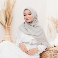 Gambar Kerudung Segi Empat Polos "Warna Abu-Abu" / Hijab Segi Empat Polos Square Nyaman - Dark Grey dari Gemintang Hijab Tokopedia undefined 3 Tokopedia