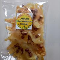 Gambar peyek kacang tanah renyah dari Lezaat Snacks undefined 1 Tokopedia