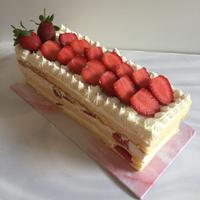 Gambar Strawberry Shortcake / Kue Ulang Tahun Strawberry - Vanilla, 20cm dari Ninna Kitchenart undefined 2 Tokopedia