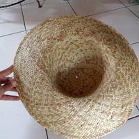 Gambar topi ental dari Sri sedana x Eka sukawati undefined 3 Tokopedia