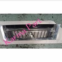 Gambar Grill Canter New Original Mitsubishi KM004749Y dari Karina Mitsubishi undefined 3 Tokopedia