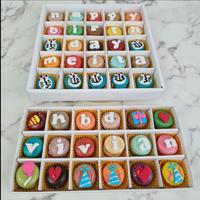 Gambar Macaron Gift Custom Karakter & Tulisan - Isi 32 dari Macaron Bandung undefined 3 Tokopedia