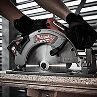 Gambar Circular saw cordless Milwaukee M18 CCS66 M18 FUEL 7-1/4" (190mm) dari Indonesia Powertools Centre undefined 4 Tokopedia