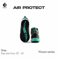 Gambar sepatu gunung air protect Vinson hiking touring Travelling shoes kuat - Beige, 37 dari KRISKA LEO SHOP undefined 2 Tokopedia