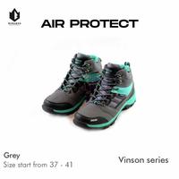 Gambar sepatu gunung air protect Vinson hiking touring Travelling shoes kuat - Beige, 37 dari KRISKA LEO SHOP undefined 1 Tokopedia