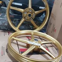 Gambar Velg racing v rossi model Rcb satria fu / mx king / mx new / jupiter z - Gold, Rx king dari herman.shop undefined 5 Tokopedia