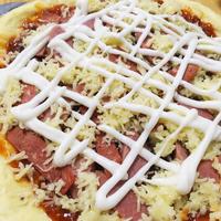Gambar meatlovers pizza - personal pan, frozen dari Voila! F&amp;B undefined 4 Tokopedia